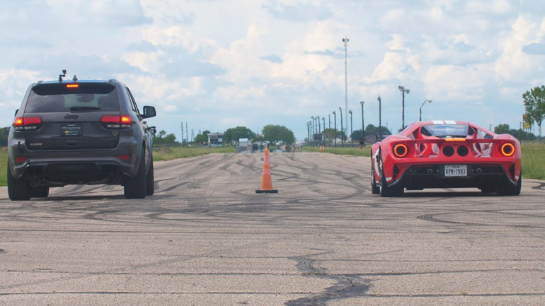 Ούτε το Ford GT δεν μπορεί να πιάσει αυτό το Jeep!